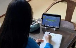 Nữ thủ khoa "bi kịch nhất": Thi đại học điểm cao nhất tỉnh nhưng bị các trường top đầu từ chối, đổi đời nhờ một lời mời đặc biệt