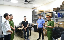 [Ảnh] Khám xét khẩn cấp 5 địa điểm, 3 công ty trong vụ án xâm phạm bản quyền máy tính đầu tiên ở Việt Nam