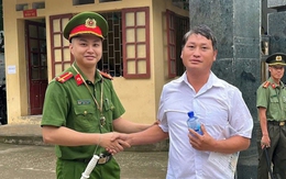 Bí thư Chi bộ 36 tuổi ở Lào Cai đi thi tốt nghiệp THPT