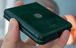 “Điện thoại nắp gập” kinh điển được Motorola mang trở lại Việt Nam, rất đáng sở hữu lúc này