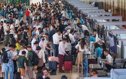 Chiêu tiết kiệm tiền vé máy bay mùa hè của nhiều gia đình