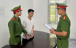 Thi hành lệnh bắt tạm giam quản lý kiêm thu ngân chiếm SN 1999 liên quan tới số tiền 881 triệu đồng của quán ăn