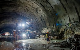Trận chiến nghẹt thở cứu hầm xuyên núi dài nhất của tuyến cao tốc Bắc Nam khỏi nguy cơ sập đổ