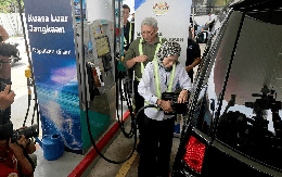 Tận dụng ‘của nhà trồng được’, quốc gia Đông Nam Á pha trộn một thứ với dầu diesel để tiết kiệm hàng triệu thùng dầu nhập khẩu