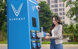 Công ty của tỷ phú Phạm Nhật Vượng bắt tay Điện lực Hà Nội triển khai 10.000 tủ đổi pin