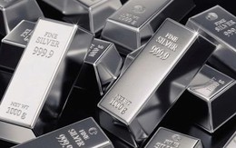 Một tổ chức "xả" hàng chục tấn bạc chỉ trong một ngày