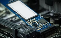 Sếp hãng bán dẫn cảnh báo: Thị trường SSD bán lẻ gần như bị bóp nghẹt, AI hút sạch nguồn cung chip