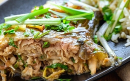 KHÔNG PHẢI cá thu hay cá hồi, mùa hè có 1 loại cá được ví như "thuốc cường phổi" của người Việt