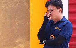 Nam NSƯT U50 bật khóc nức nở trên truyền hình: "Tôi xin nói thẳng"