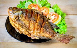 Cá giàu omega-3 nhưng bổ sung thế nào để bảo vệ tim mạch? Khuyến nghị chính thức từ Hiệp hội Tim mạch Mỹ