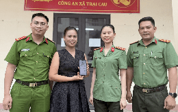 Phát hiện tài khoản lâu không sử dụng bất ngờ được cộng thêm 500 triệu đồng: Công an làm việc với Phạm Thị Minh