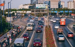 Từ 10/8, quy định mới liên quan đến ô tô có hiệu lực, lái xe cả nước chú ý