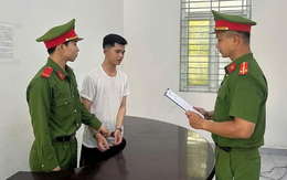 Thi hành lệnh bắt tạm giam quản lý kiêm thu ngân chiếm SN 1999 liên quan tới số tiền 881 triệu đồng của quán ăn