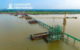 Ngắm cầu gần 10.000 tỷ xây nhanh bậc nhất Hà Nội, dự kiến hoàn thành trong chưa đầy 2 năm, kết nối đại đô thị của Vinhomes và Sun Group