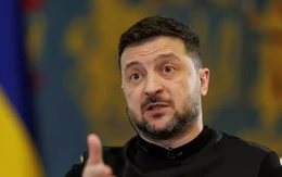 Tổng thống Ukraine thừa nhận kho đạn ở Kiev bị Nga bắn trúng