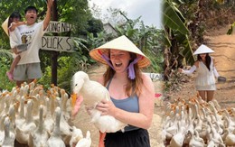 Gia đình Salim trải nghiệm dịch vụ được ví là "chỉ có tại Việt Nam", khách quốc tế đến Việt Nam là tìm đến thử