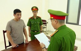 Ra quyết định khởi tố chủ kho giày dép Nguyễn Thành Hưng SN 1994