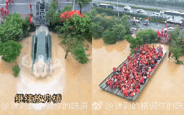“Pháp sư Trung Hoa” tạo cầu phao "thả ra là có chỗ cho 500 người” để giải cứu 12.000 giáo viên, học sinh trong nước lũ: Nhìn thực sự quá phép màu
