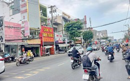 Công an xuất hiện nhà trọ ở ngõ 358 Bùi Xương Trạch, Trần Anh Ước bị đưa đi