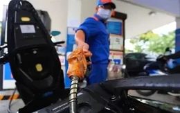 Giá xăng, dầu cùng tăng