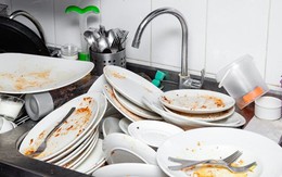 Lời khuyên cho những người ngâm bát đĩa qua đêm