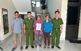Công an có mặt tại một chi nhánh ngân hàng, tạm dừng giao dịch 250 triệu của khách hàng