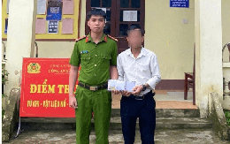 Sau khi chuyển khoản thành công 250.000.000 đồng, người phụ nữ SN 1983 kiểm tra tài khoản rồi vội báo công an