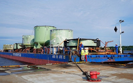 Phát hiện tàu di chuyển liên tục 16 ngày, vượt 2.000 km, thực hiện nhiệm vụ quan trọng cho siêu công trình lớn nhất nhì nước Nga