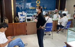 Nhìn lại một tuần 'chao đảo' thị trường kim cương, vàng bạc