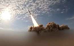 Iran tuyên bố phá huỷ 11 máy bay quân sự của Mỹ