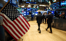 Dow Jones có lúc tăng 600 điểm, đà tăng đang giảm nhiệt