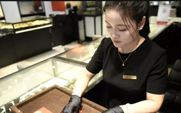Giá vàng Việt Nam cao hơn thế giới bao nhiêu?