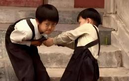 Vì sao có những đứa trẻ ở nhà thì hống hách, ra đường lại nhút nhát?