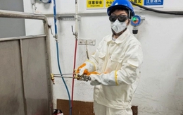 Phát hiện một nữ nghiên cứu sinh tiến sĩ bỏ học để làm thợ sửa điện nước