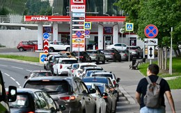 Sợ Moscow không còn xăng để bán, nước láng giềng của Nga phải đi 'đánh tiếng' với loạt quốc gia châu Á