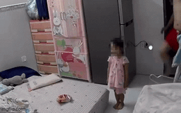 Cha dượng đạp, tát vào mặt bé gái 3 tuổi gây bức xúc: Công an đã triệu tập làm việc