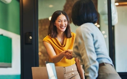 Người dễ gặp may mắn, sống hạnh phúc, thuận lợi thường có 4 đặc điểm này: Không phải mê tín mà là thực tế