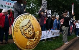 1 triệu nhà đầu tư mua memecoin của Tổng thống Donald Trump lỗ gần 4 tỷ USD, có người 'bốc hơi' nửa tài khoản