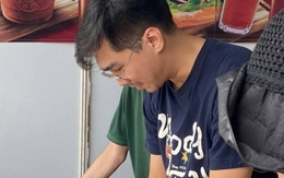 Người nổi tiếng mở chuỗi bánh mì, giặt ủi ở TP.HCM, Hà Nội: Từng trắng tay bán xe máy trả nợ, cưới vợ về vẫn ở nhà thuê