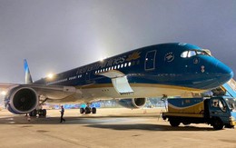 Đêm 8/7, sân bay Nội Bài ghi nhận một máy bay lạ không chở hành khách nào cất cánh