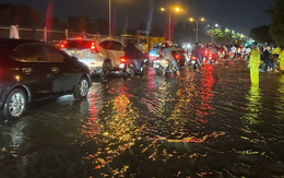 Hà Nội nêu nguyên nhân xuất hiện 2 điểm ngập ở Long Biên sau trận mưa lớn