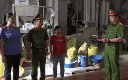 Cận cảnh khám xét công ty Biên Ly và hộ kinh doanh Quân Lan