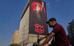 Iran treo thưởng 30.000 USD cho người bắt giữ binh lính Mỹ