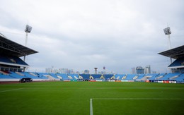 Cận cảnh mặt cỏ sân Mỹ Đình xanh mướt, cực đẹp trước trận ĐT Việt Nam vs Malaysia tranh vé vào chung kết ASEAN Cup