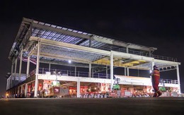 Phát hiện 6 'gã khổng lồ' thép nặng 3.320 tấn âm thầm di chuyển trong đêm: Bí mật phía sau siêu dự án sân bay 4 tỷ USD lộ diện