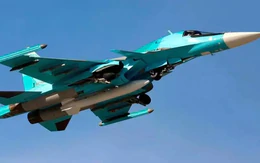 Sân bay quân sự Nga hứng hỏa lực, cường kích Su-34 bị hư hại