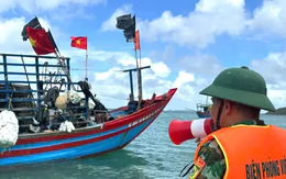 Bão số 4 áp sát, Quảng Ninh tạm dừng tham quan, lưu trú trên biển