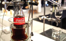 “Đột kích” phòng nghiên cứu bí mật của Coca-Cola, phát hiện cỗ máy pha chế “soda bẩn”