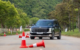 Hyundai Thành Công xoay trục