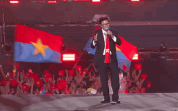 “Ông hoàng nhạc đỏ” gây sốt concert quốc gia: Sở hữu 5 hòn đảo, xây nhà hát riêng
